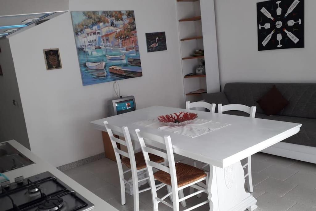 A 300mt. Dal Mare Apartment *